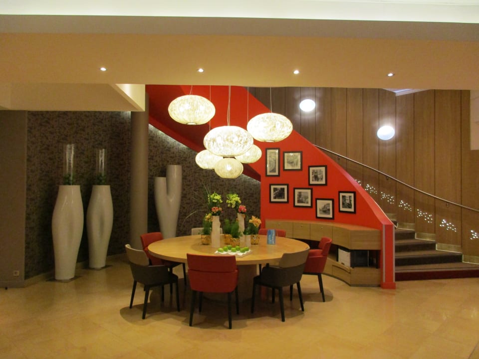 Lobby Mercure Paris Montmartre Sacré Coeur