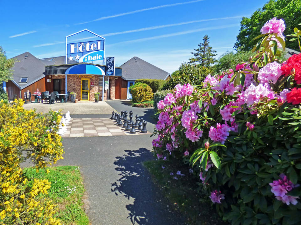 L'entrée de l'hôtel de la baie de Paimpol Hotel de la baie de Paimpol