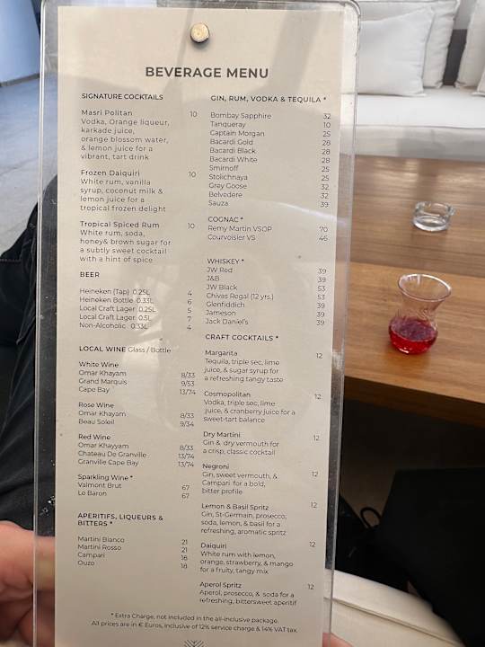 Gastro Serry Beach Resort