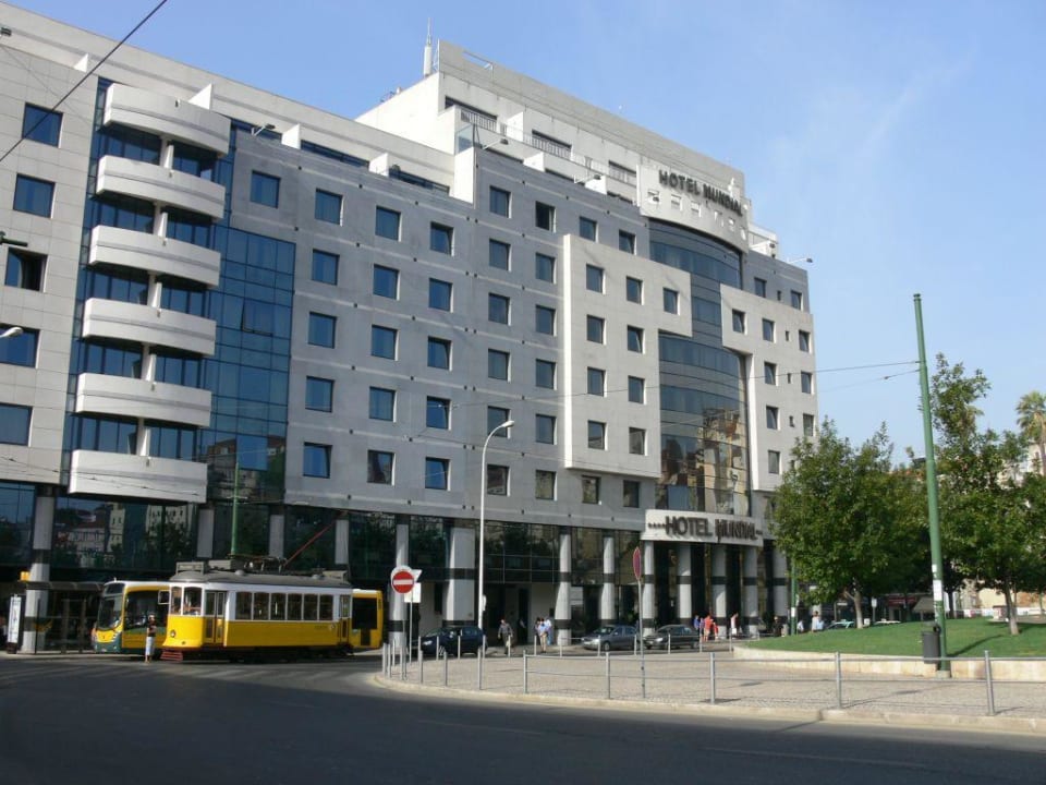 Tram 28 und Hotel Mundial Hotel Mundial