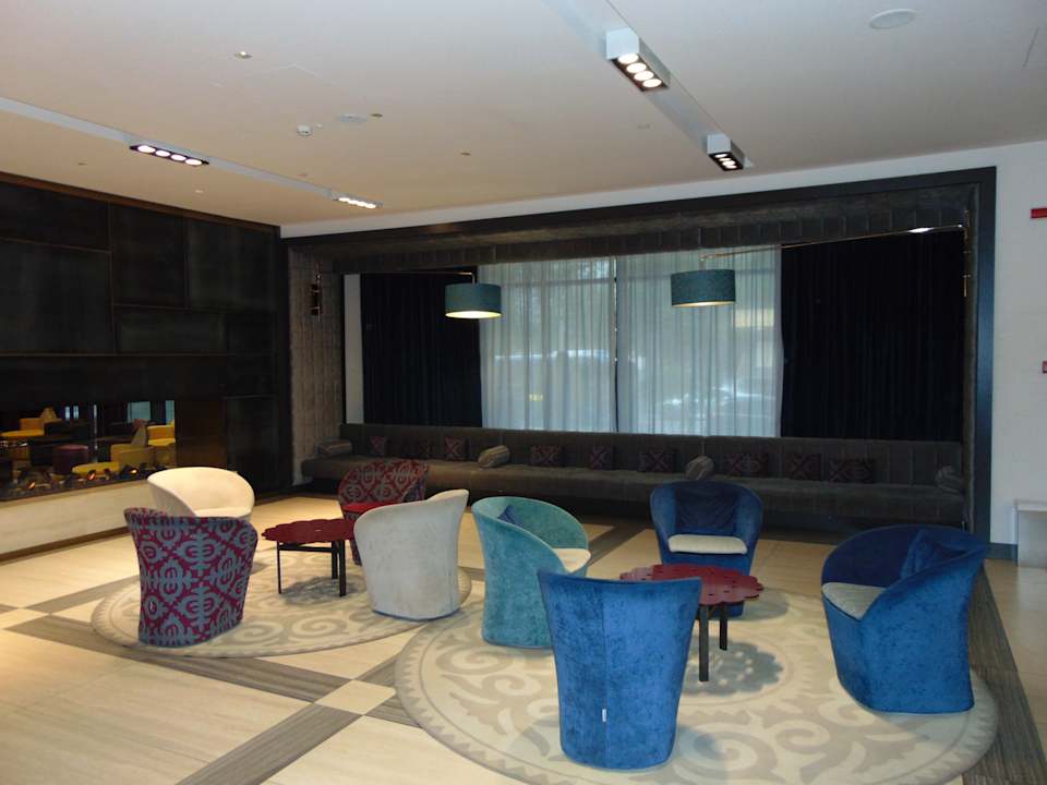 Lobby Mercure Almaty City Center