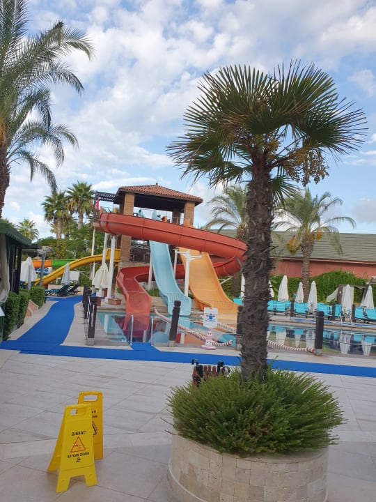 Pool Crystal Family Comfort Collection