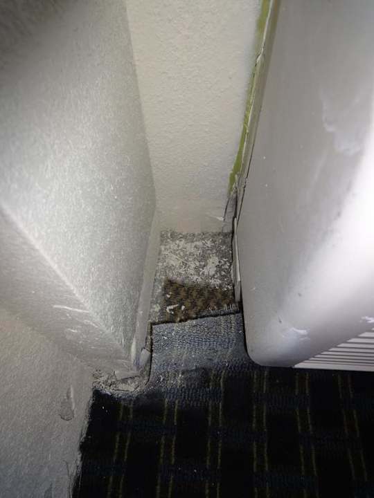 Dreckecke im Zimmer Comfort Inn Downtown Charleston