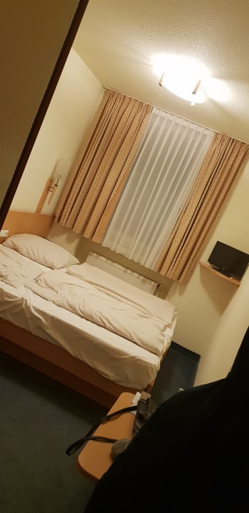 Zimmer Kommerzhotel Köln