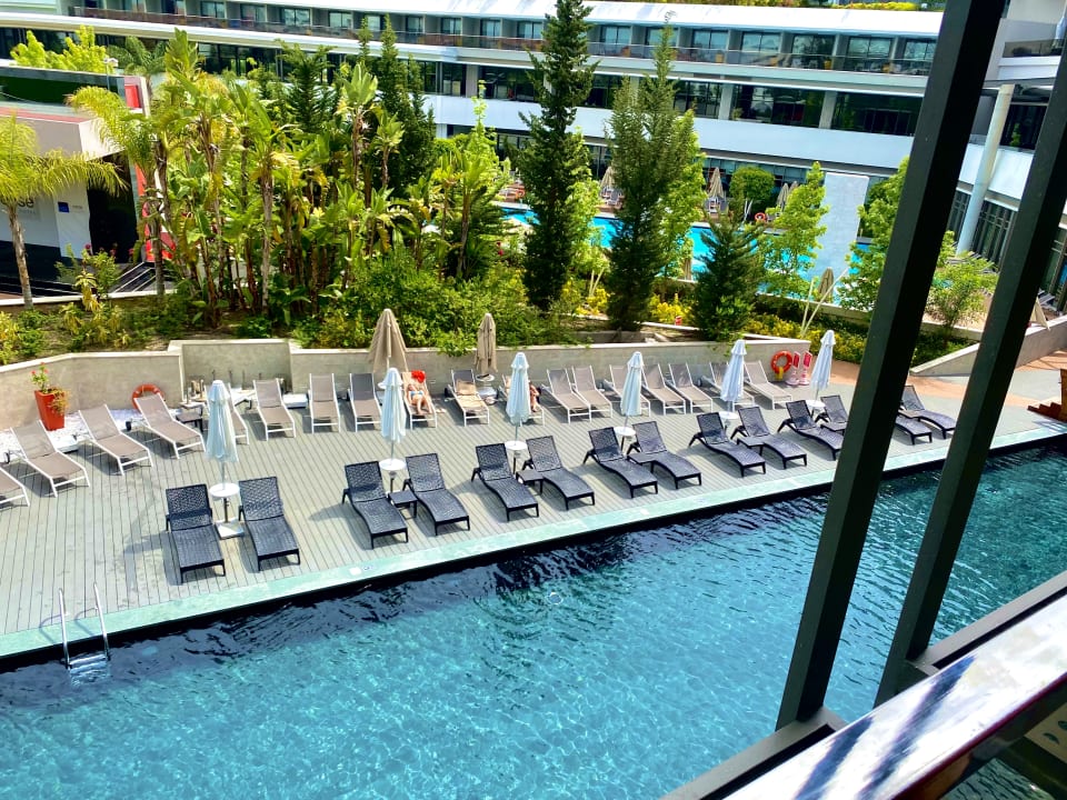 Pool The Sense Deluxe Hotel