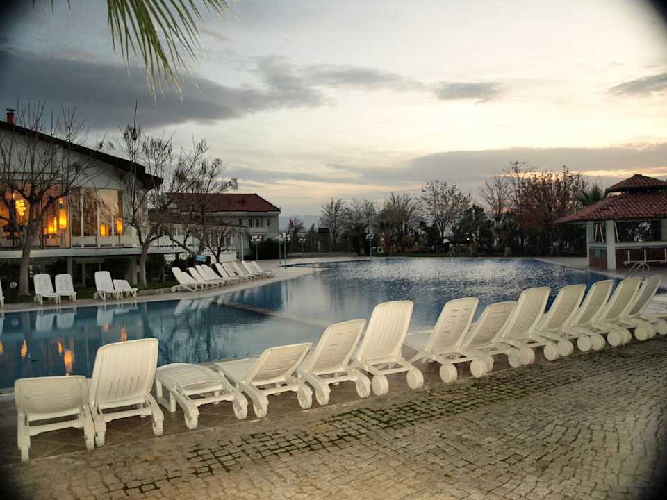 Leere Liegen Lycus River Thermal Hotel