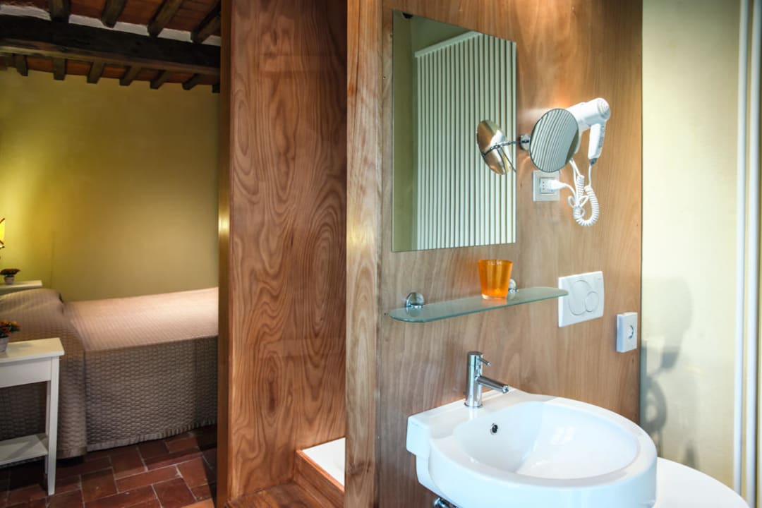 Bathroom Castello di Mammoli