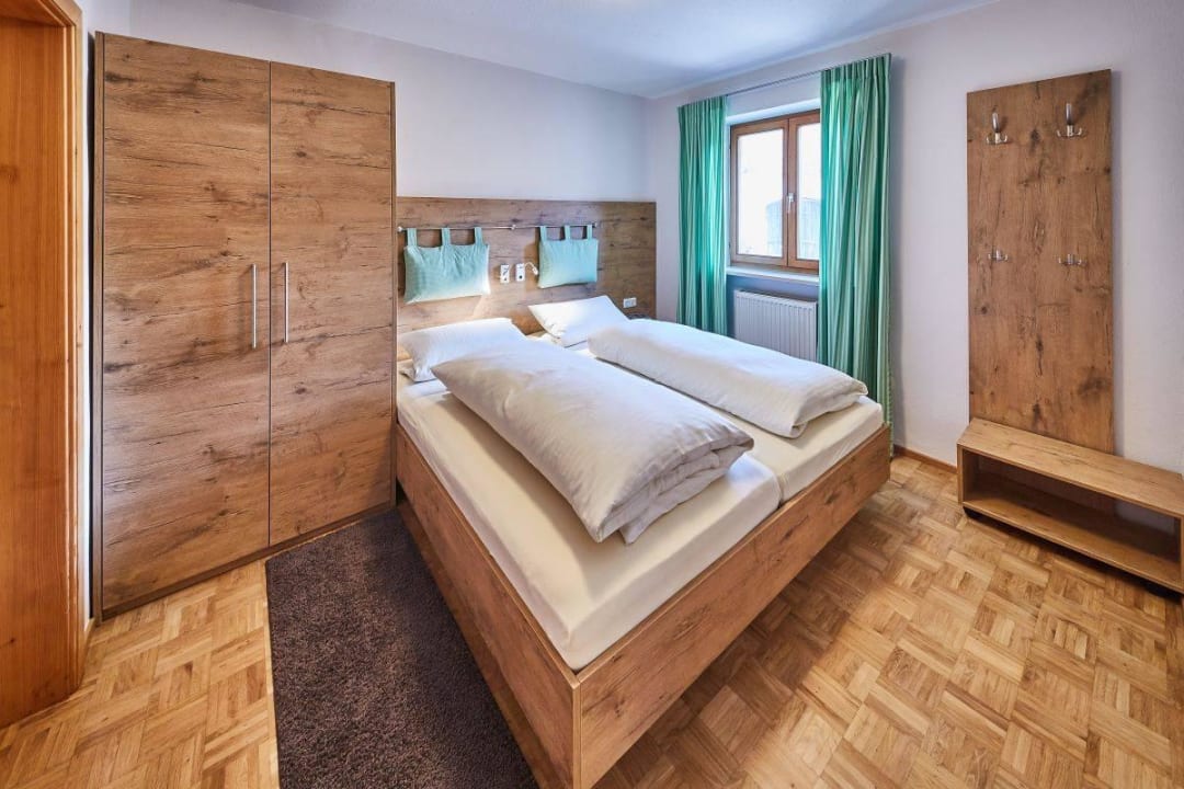 Ferienwohnung 1 - Kirschblüte - Schlafzimmer Fürtnerhof