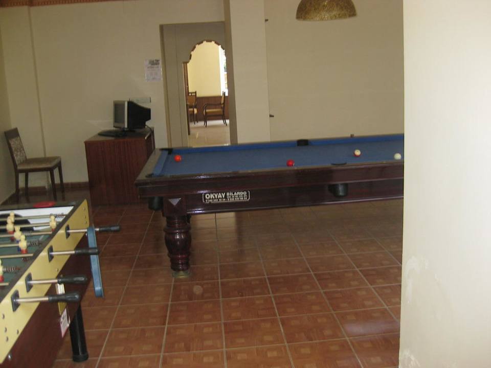 Verdreckt und defekt Hotel Alperbey