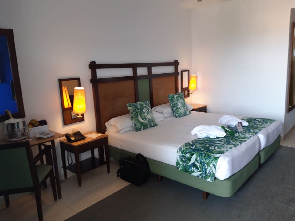 Zimmer Hotel Costa Calero