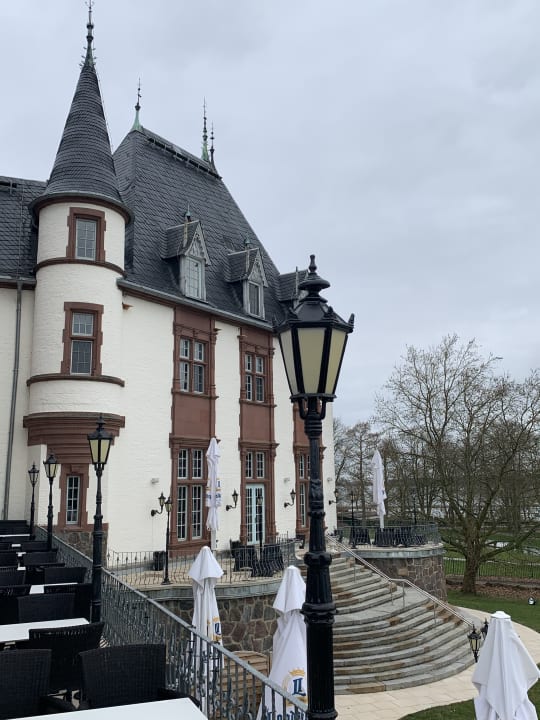 Außenansicht Seehotel Schloss Klink