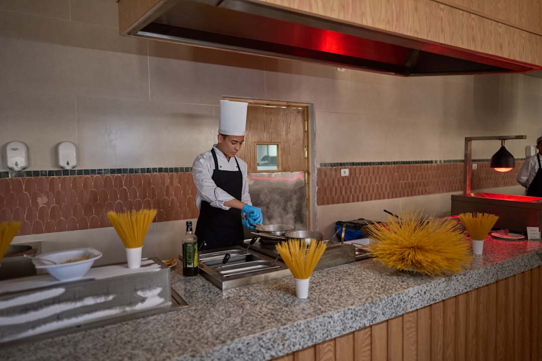 Gastro Diamond Beach by Pearl Resort