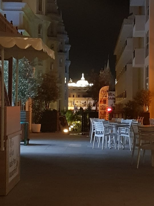 Gastro Well Palace Side