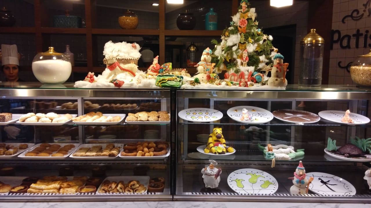 15 Uhr Limak Limra Hotel & Resort