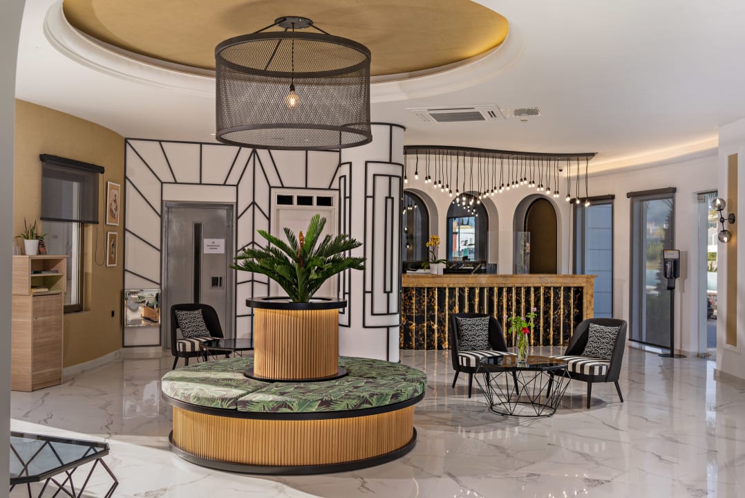 Lobby Delfina Boutique Hotel