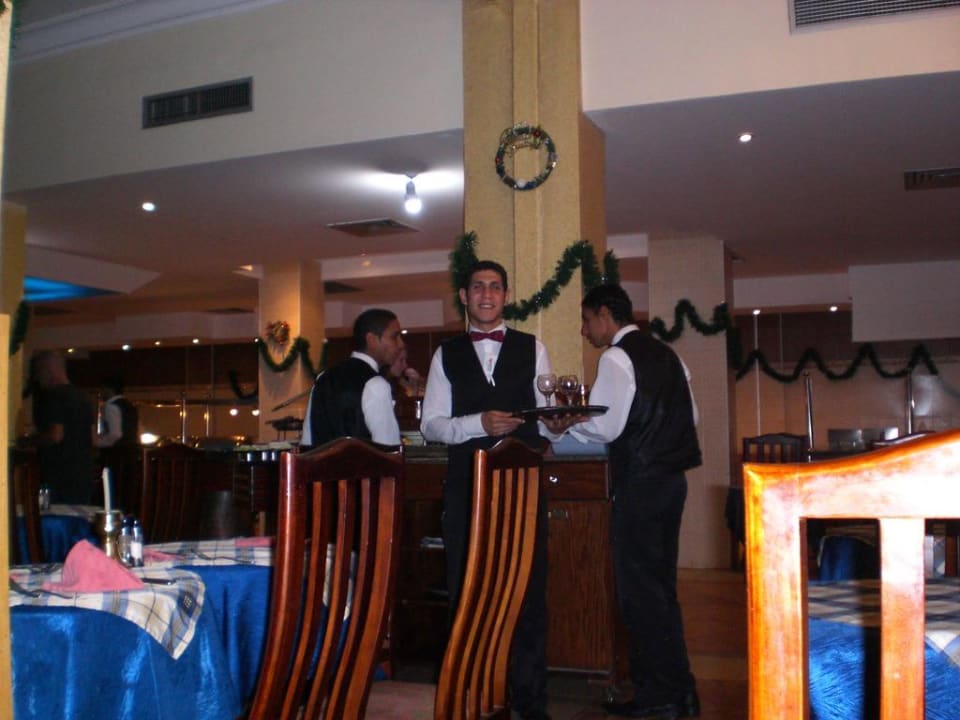 Aufmerksamer Kellner Mahmoud Panorama Bungalows Resort El Gouna