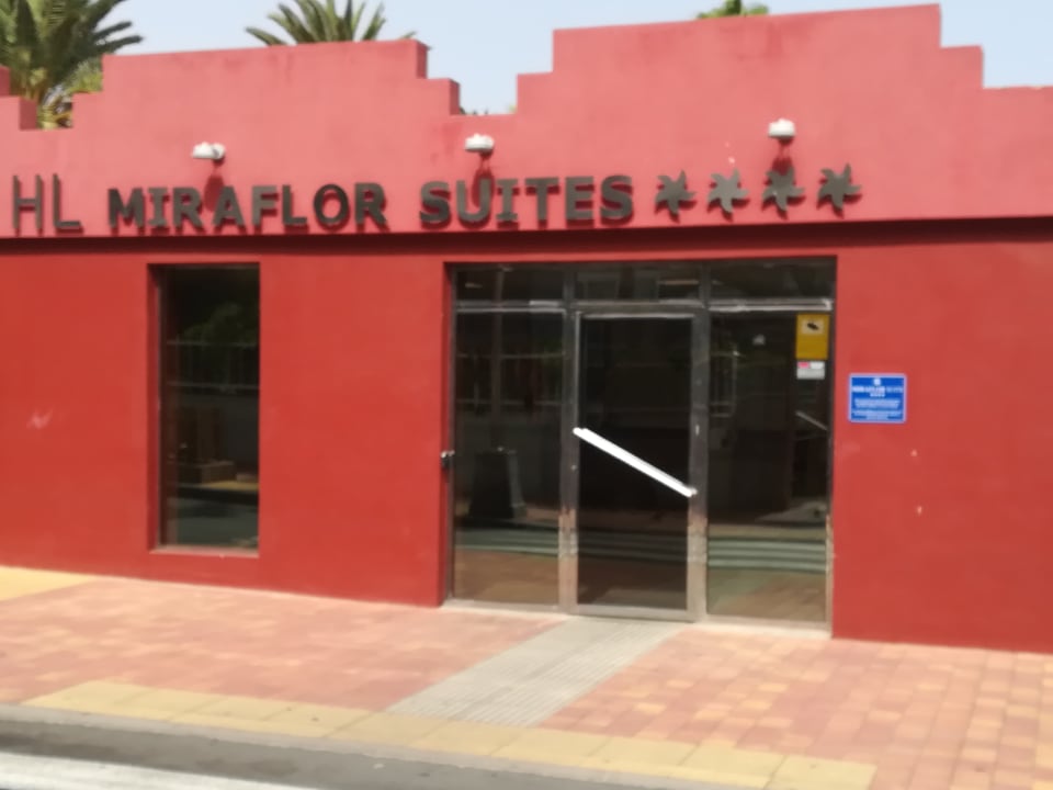 Lobby HL Miraflor Suites Hotel