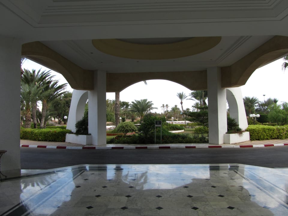 Eingang zur Lobby Hotel El Mouradi Djerba Menzel