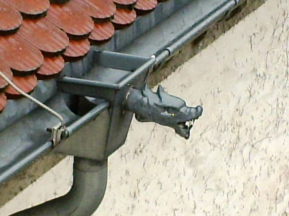 Der Schlossdrache (als Wasserspeier) Schloßhotel Schkopau