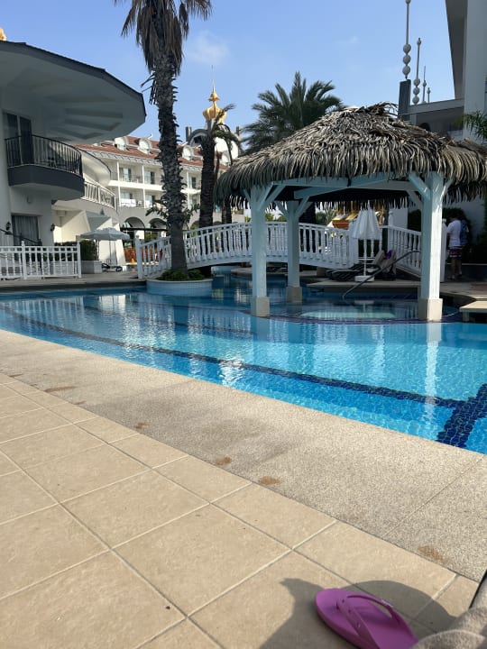 Pool Well Palace Side