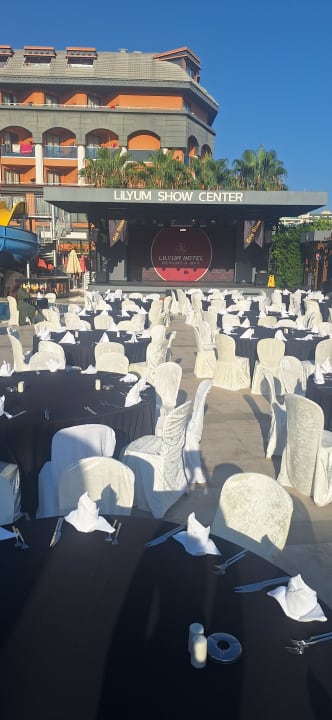 Pool Side Lilyum Hotel & Spa