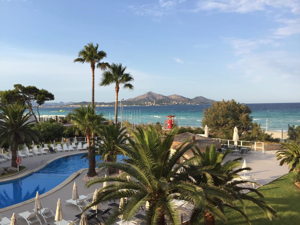 Kleiner Pool Iberostar Waves Playa de Muro