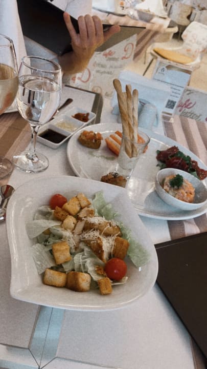 Gastro Delphin Deluxe Resort