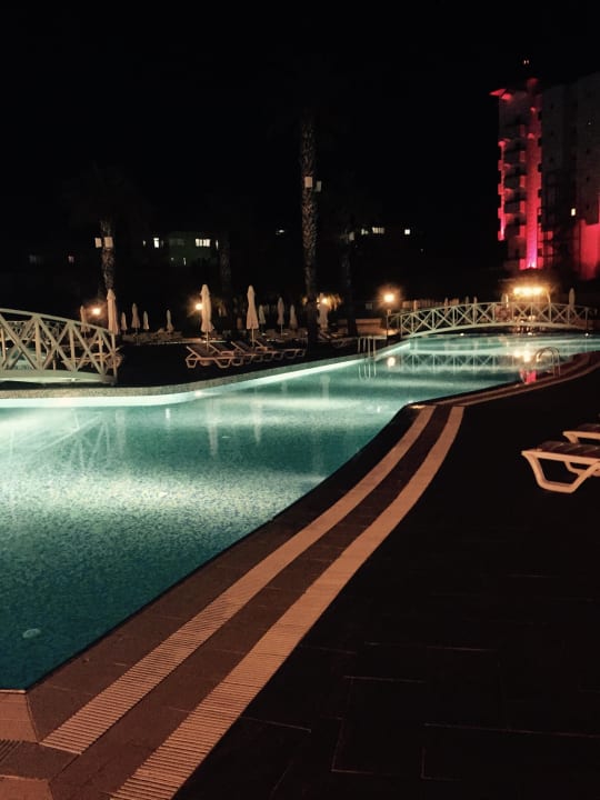 Pool Side Mare Resort & Spa