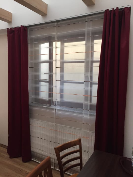 Fenster zum Hof Ferienzimmer Zum Niklas