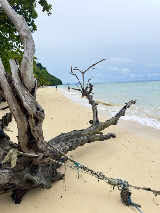 Strand Hotel Thapwarin Resort