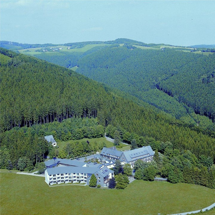 Luftaufnahme Berghotel Hoher Knochen