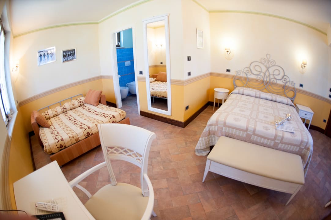 Zimmer Valle Rosa Country House