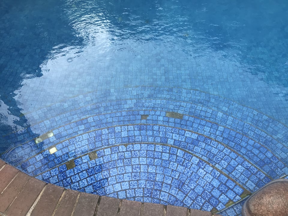 Pool Hotel Chateau St. Cloud