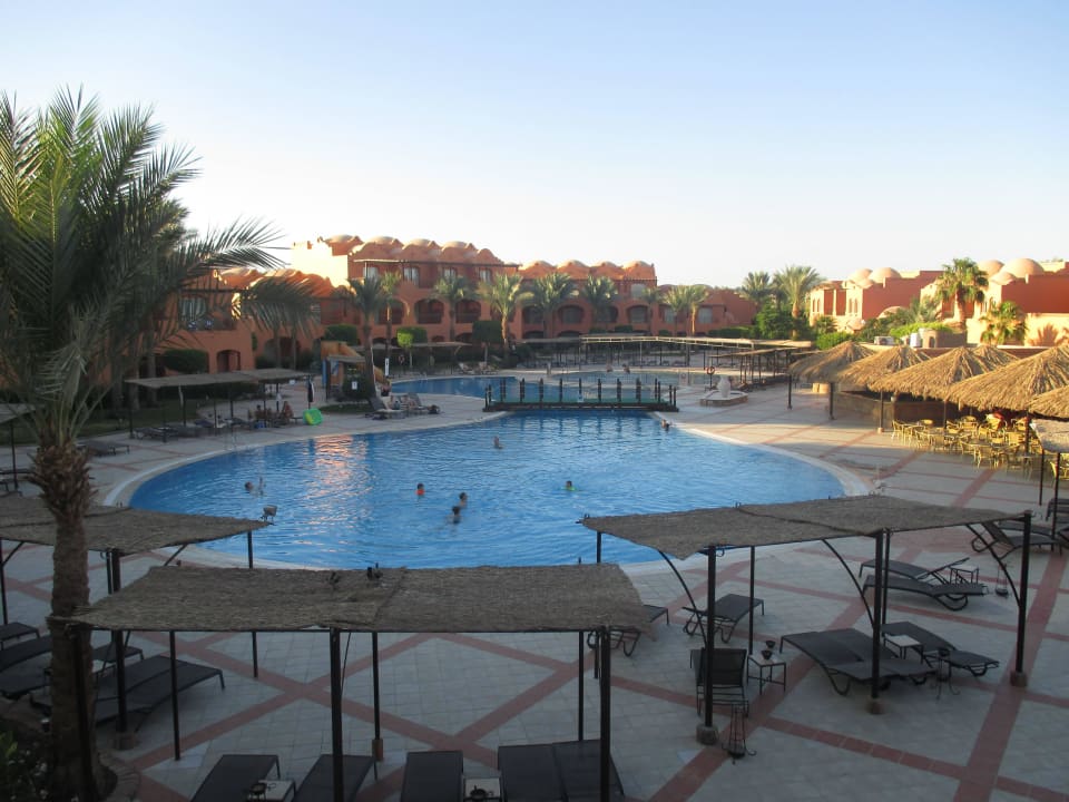 Blick vom Balkon (Familienzimmer) Jaz Makadi Oasis Resort