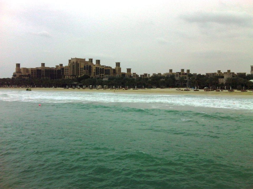 Blick vom Steg aufs Madinat Jumeirah Al Qasr