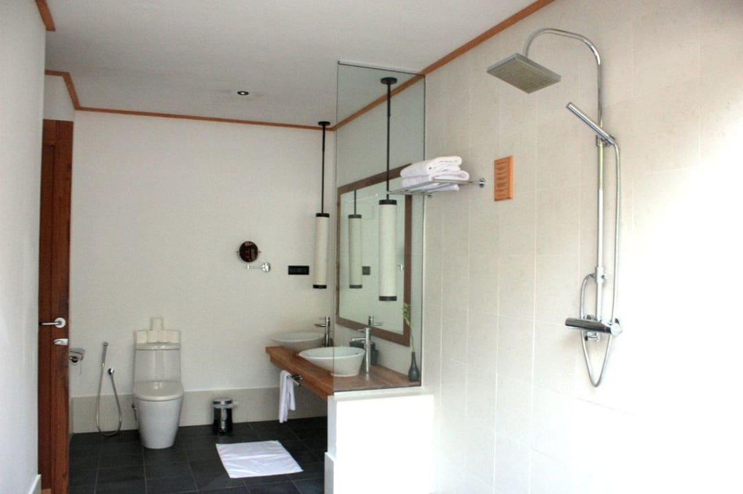 Bad im Bungi 121 Meeru Maldives Resort Island