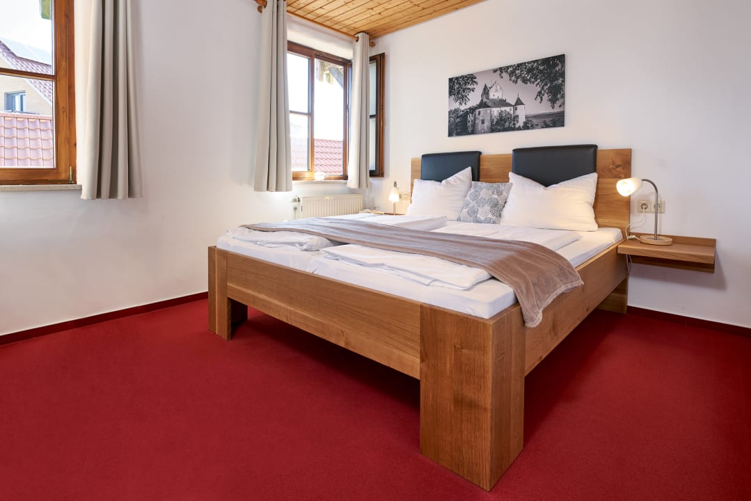 Zimmer Landhaus & Landsuiten Hoher
