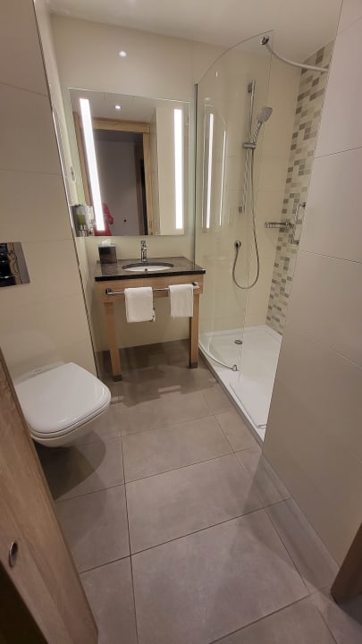 Zimmer Hampton By Hilton Frankfurt Airport