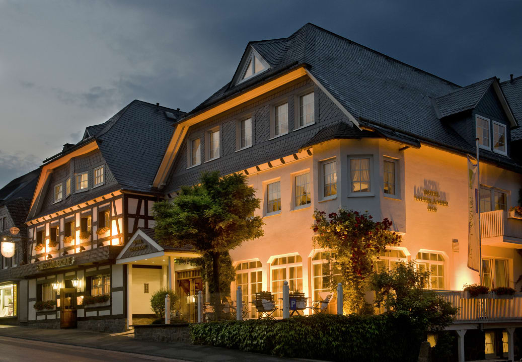 Außenansicht Hotel Sauerländer Hof