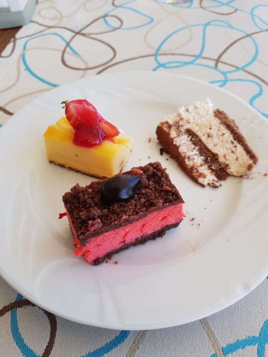 Gastro Side Prenses Resort & Spa