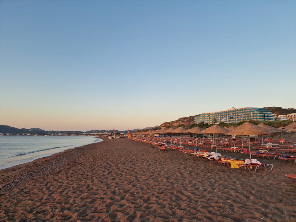Strand Pegasos Deluxe Beach Hotel