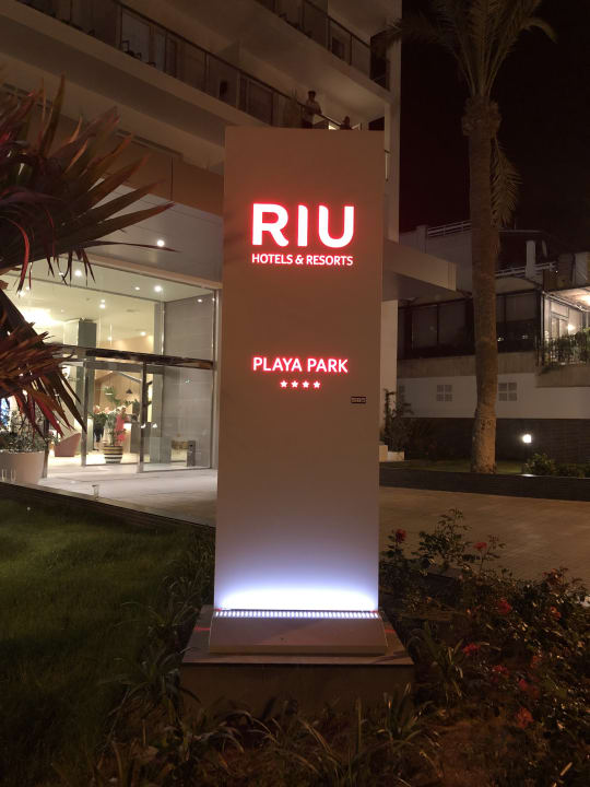 Lobby Hotel Riu Playa Park