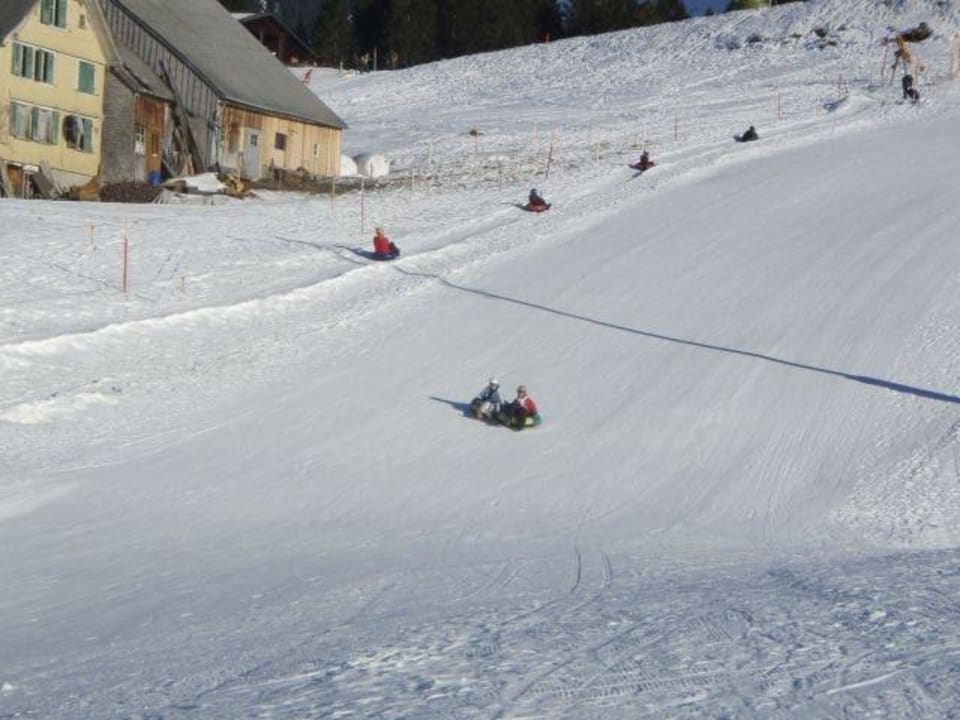 Snowtubing Hotel Sternen Amden / Singleparentshouse