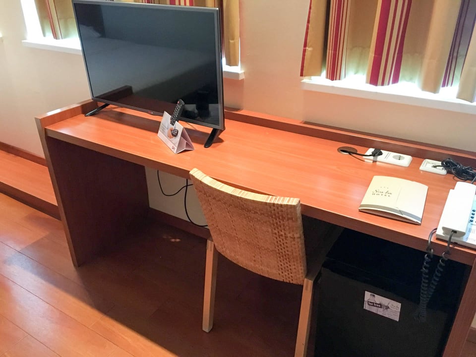 Schreibtisch Star G Hotel München Schwabing