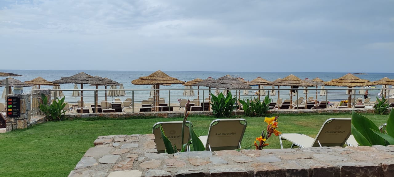 Strand High Beach Resort