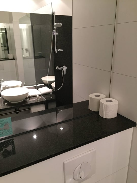 Bad Motel One Berlin-Bellevue