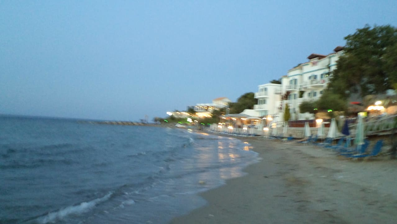 Plaża przed hotelem Hotel Tsilivi Admiral