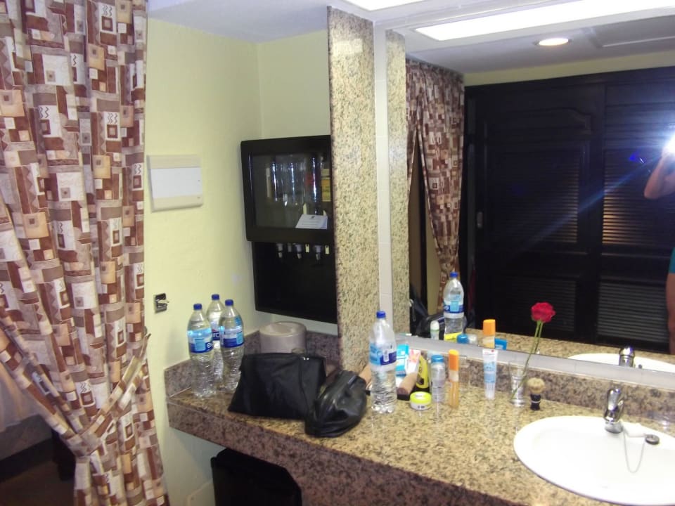 Bad Hotel Riu Tequila