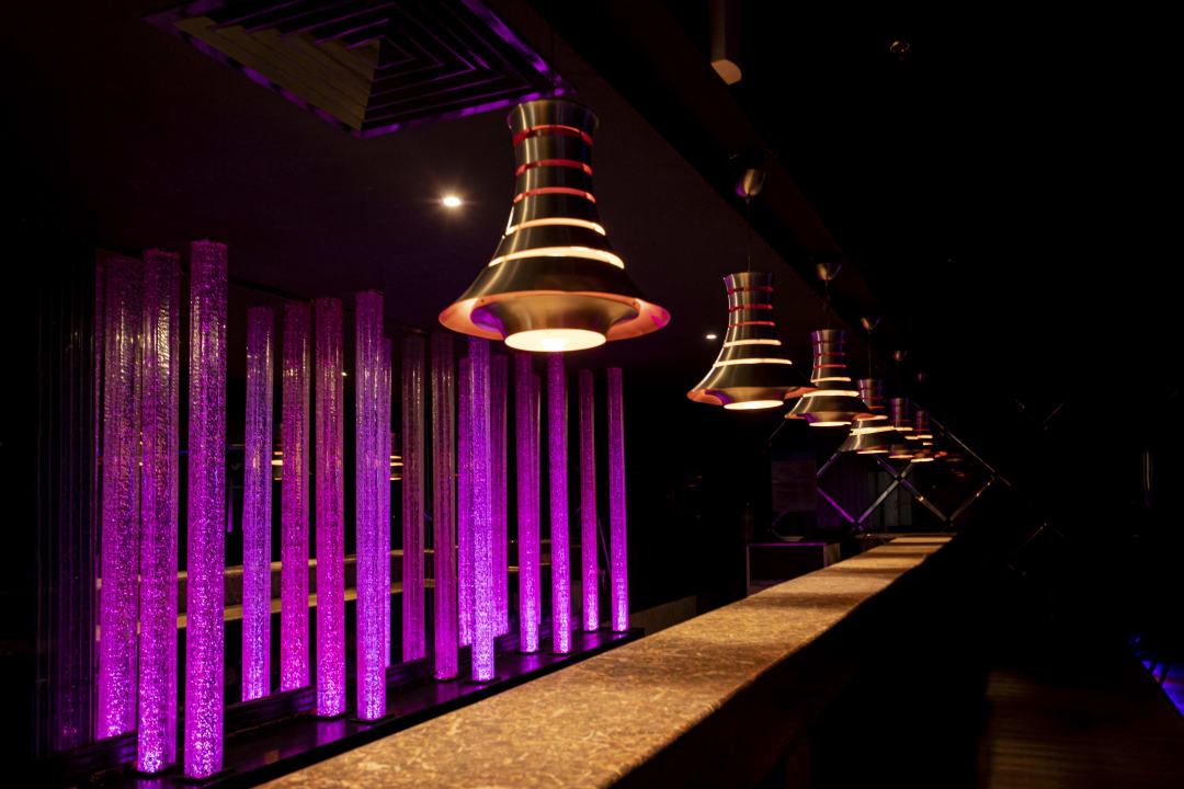 Gastro AMC Royal Hotel & SPA