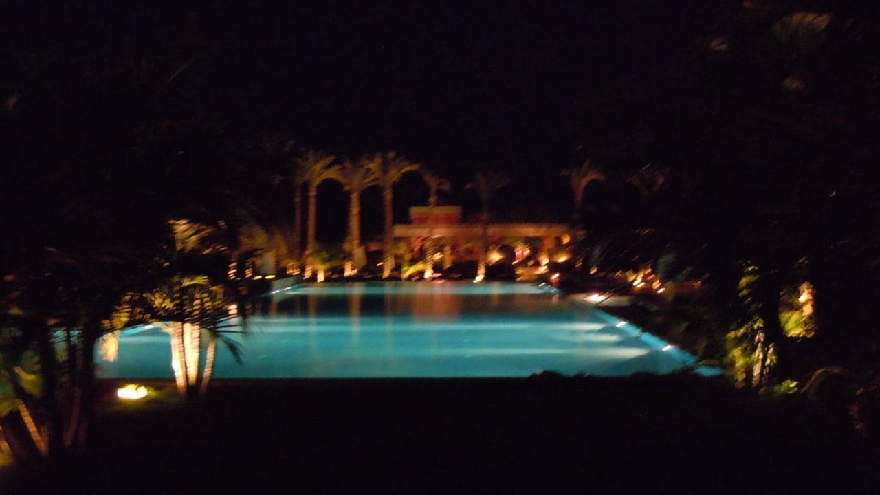 Einer der 6 Pools Reef Oasis Blue Bay Resort